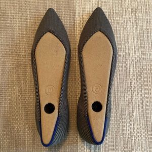 Size 7.5 ROTHY’S!! NEW Condition (in-box). Never worn. Cloud Grey Birdseye.